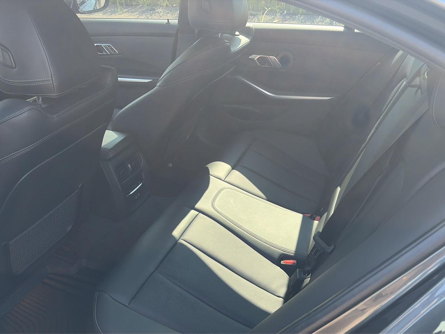 Used 2022 Mineral Grey Metallic BMW 330i xDrive image 6