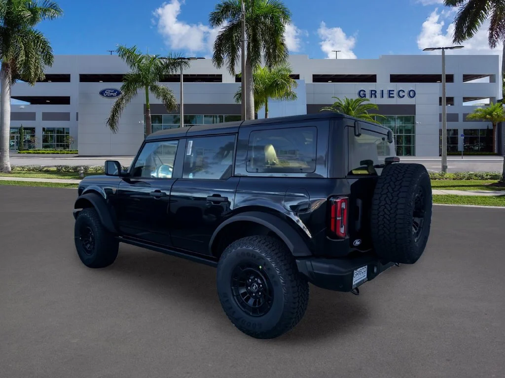 New 2026 Shadow Black Ford Badlands® image 5