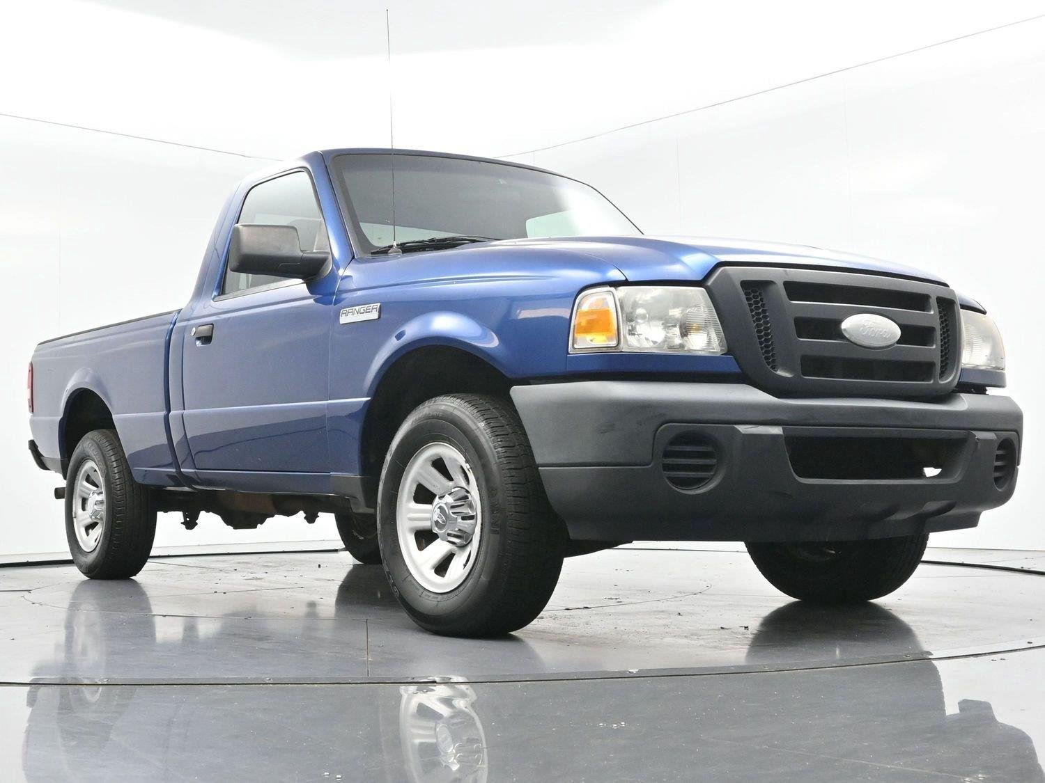 Used 2008  Ford XL image 31