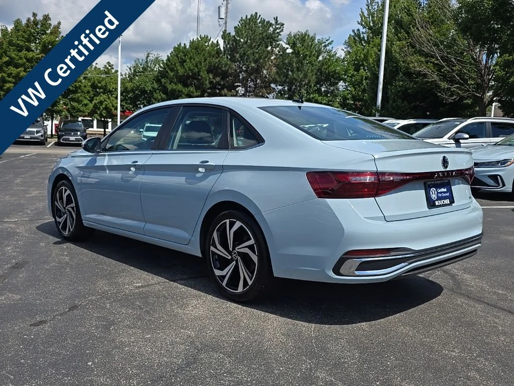 Certified Used 2025 Monument Gray Volkswagen 1.5T SEL image 4