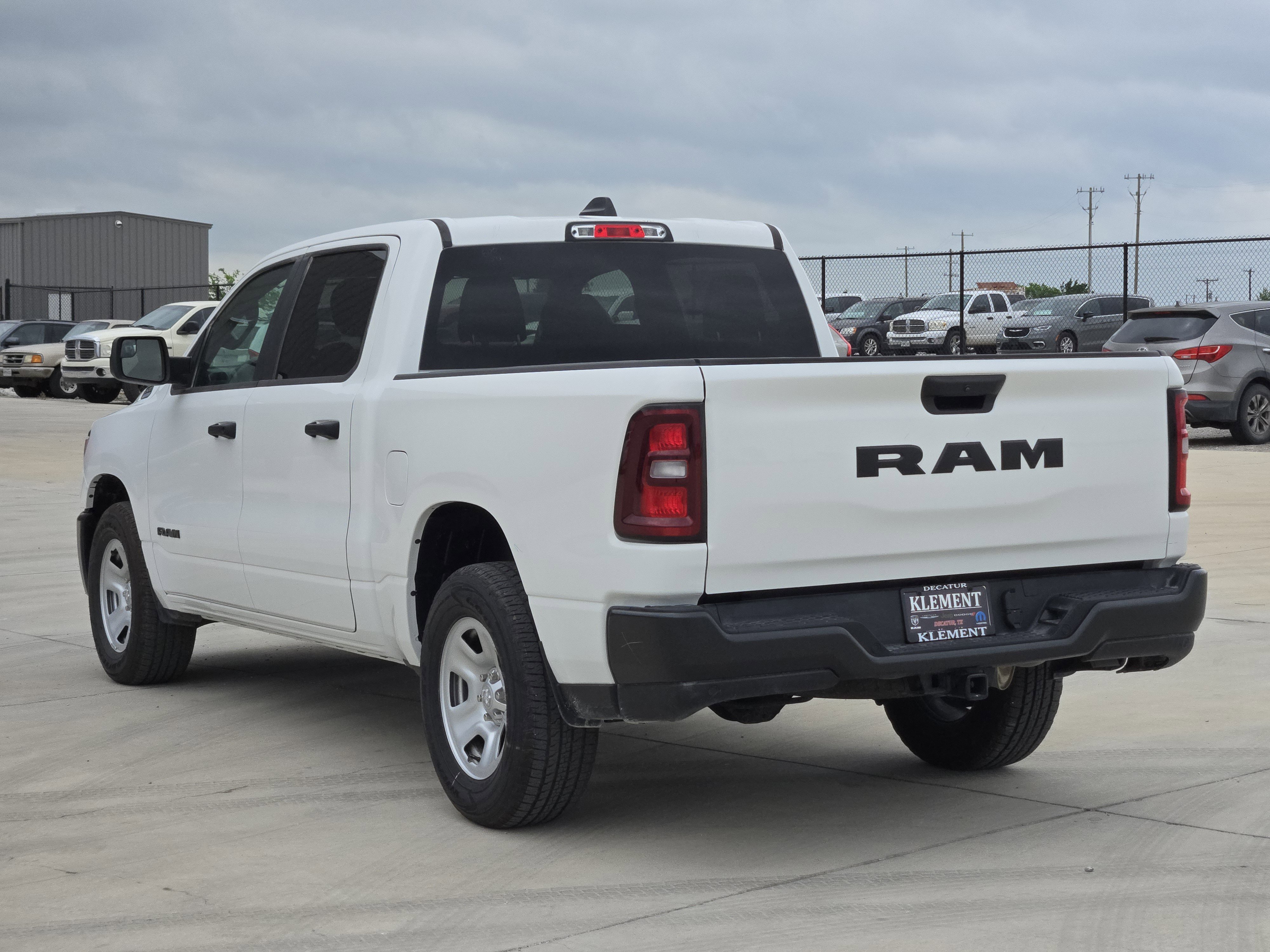 New 2026 Bright White Clear-Coat Exterior Paint RAM Tradesman image 3
