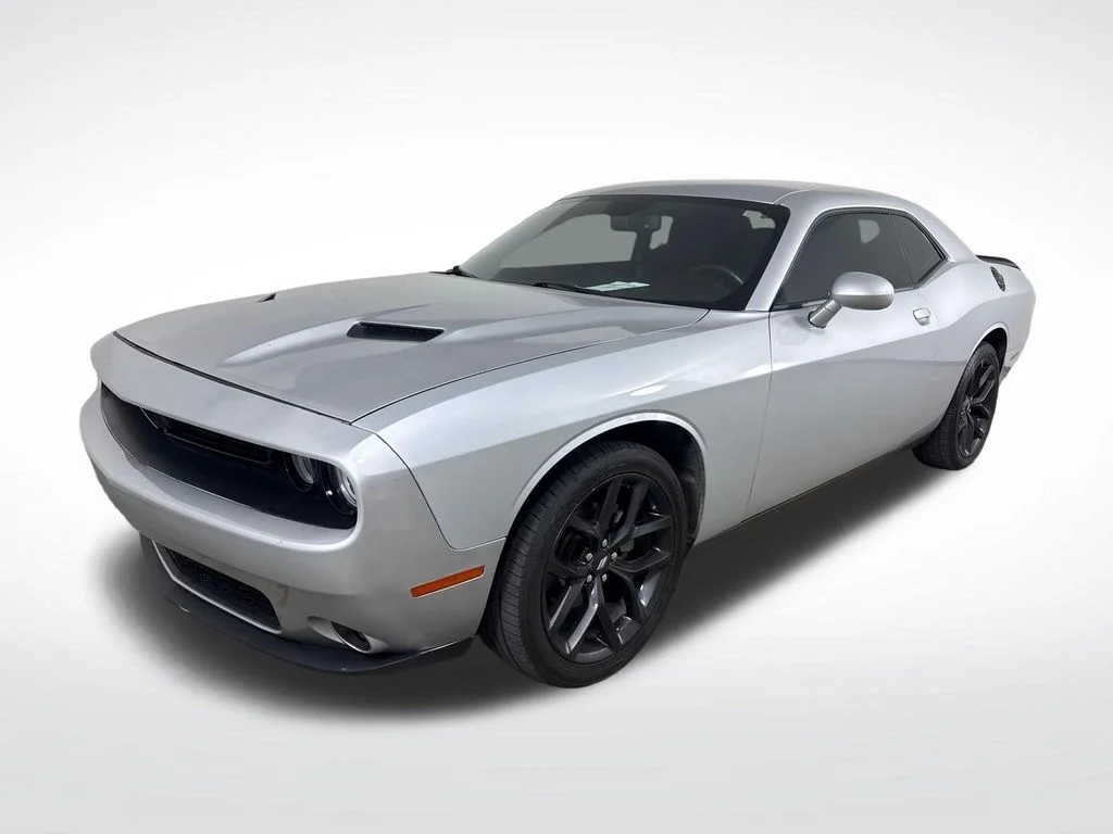 Used 2023 Silver Dodge SXT image 13