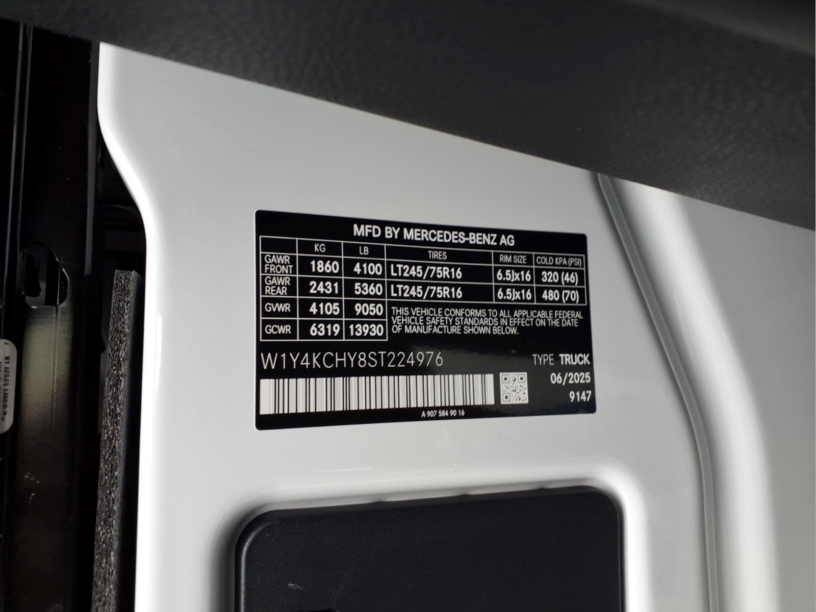2025 Mercedes-Benz Sprinter Cargo Van Base - Photo 37