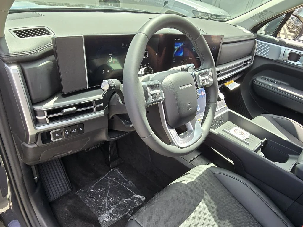 New 2027 Silver Hyundai SEL image 13