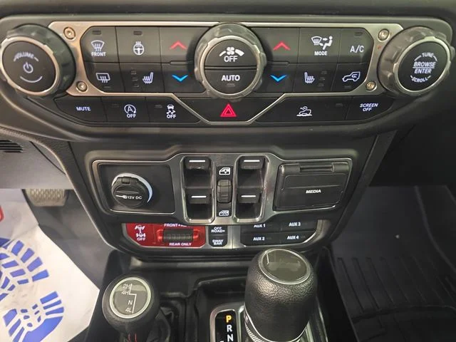 Used 2021 Bright White Clearcoat Jeep Unlimited Rubicon image 23