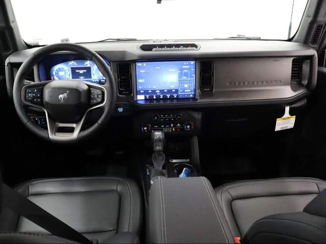 New 2026 Velocity Blue Metallic Ford Badlands® image 29