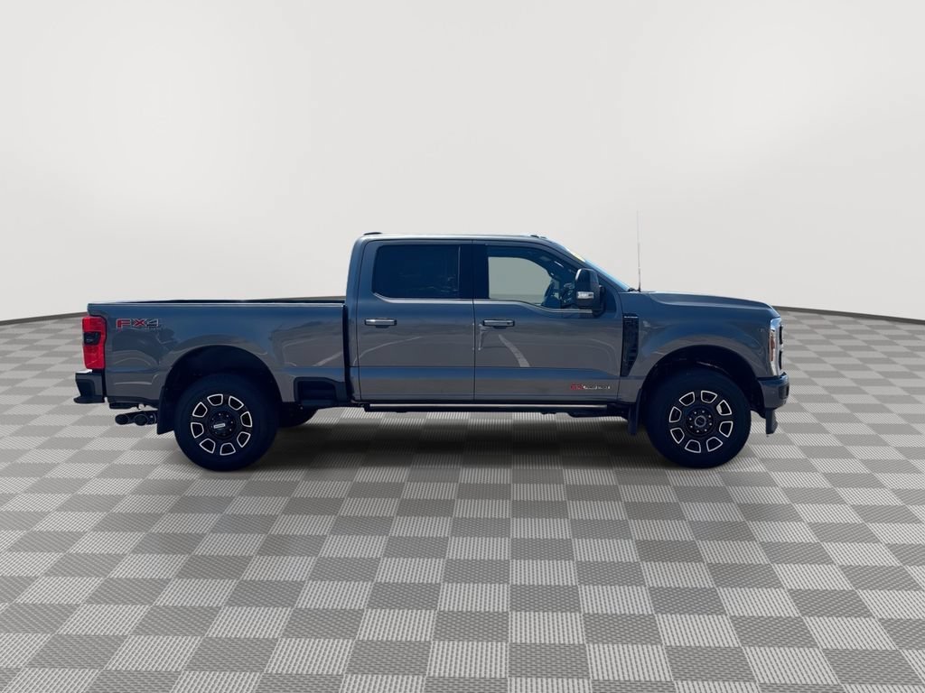 2026 Ford F-350 Super Duty Platinum - Photo 12
