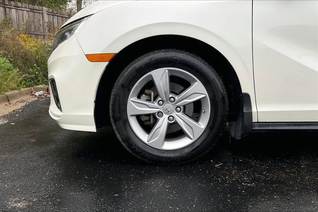 Used 2019  Honda EX image 8