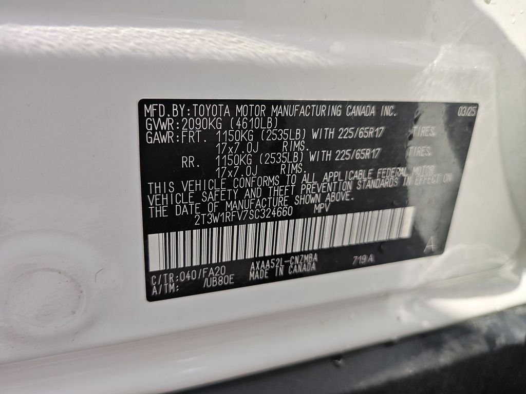 Used 2025 White Toyota XLE image 26