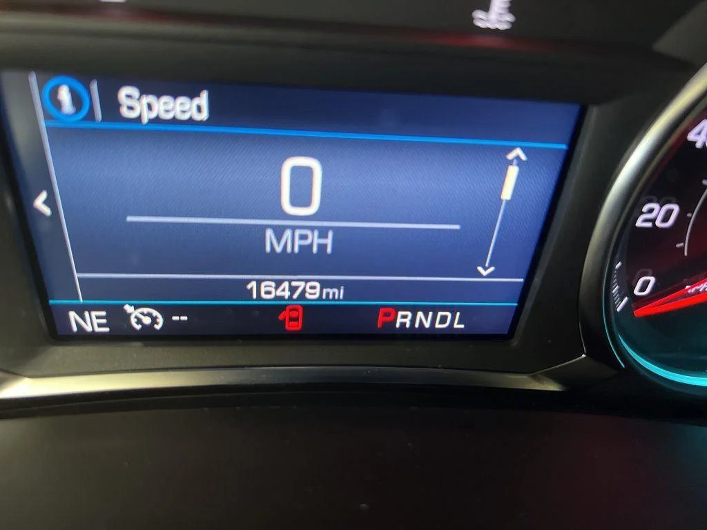 Used 2024 Summit White Chevrolet LT image 20