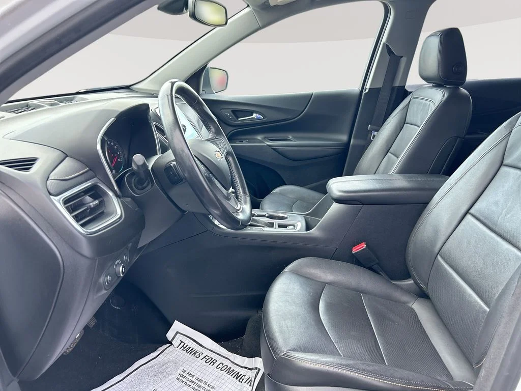 Used 2020 White Chevrolet Premier image 23