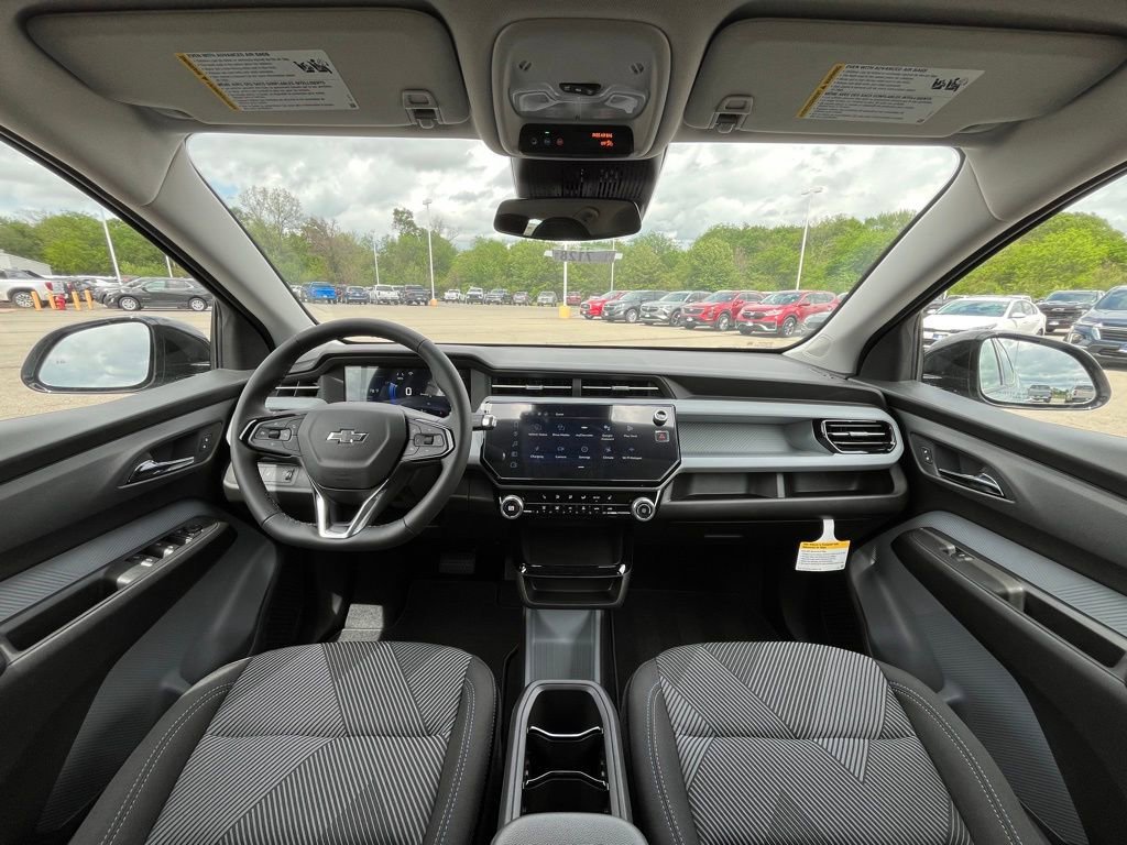2027 Chevrolet Bolt LT - Photo 22