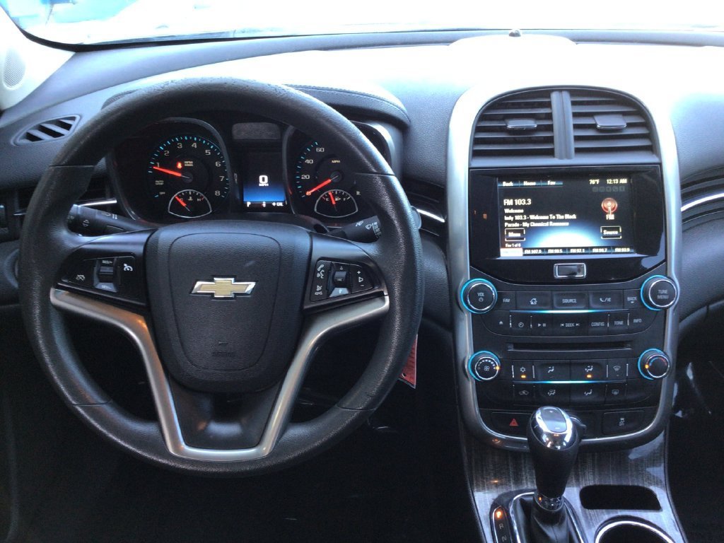 Used 2016 Chevrolet Malibu Limited 1LT with VIN 1G11C5SAXGF145738 for sale in Mooresville, IN