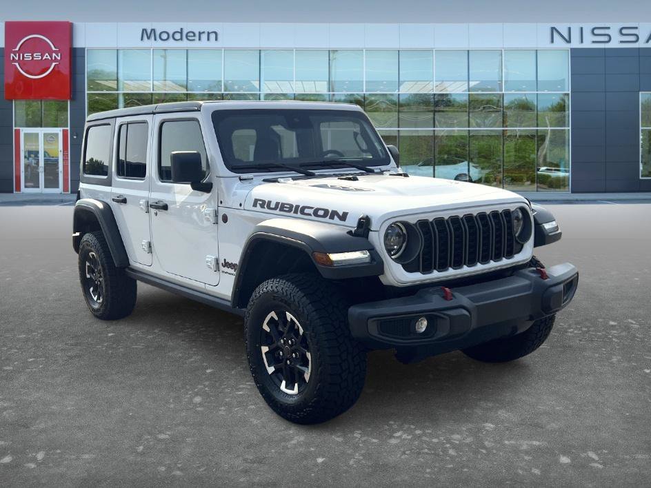 Used 2025 Bright White Clearcoat Jeep Rubicon image 3