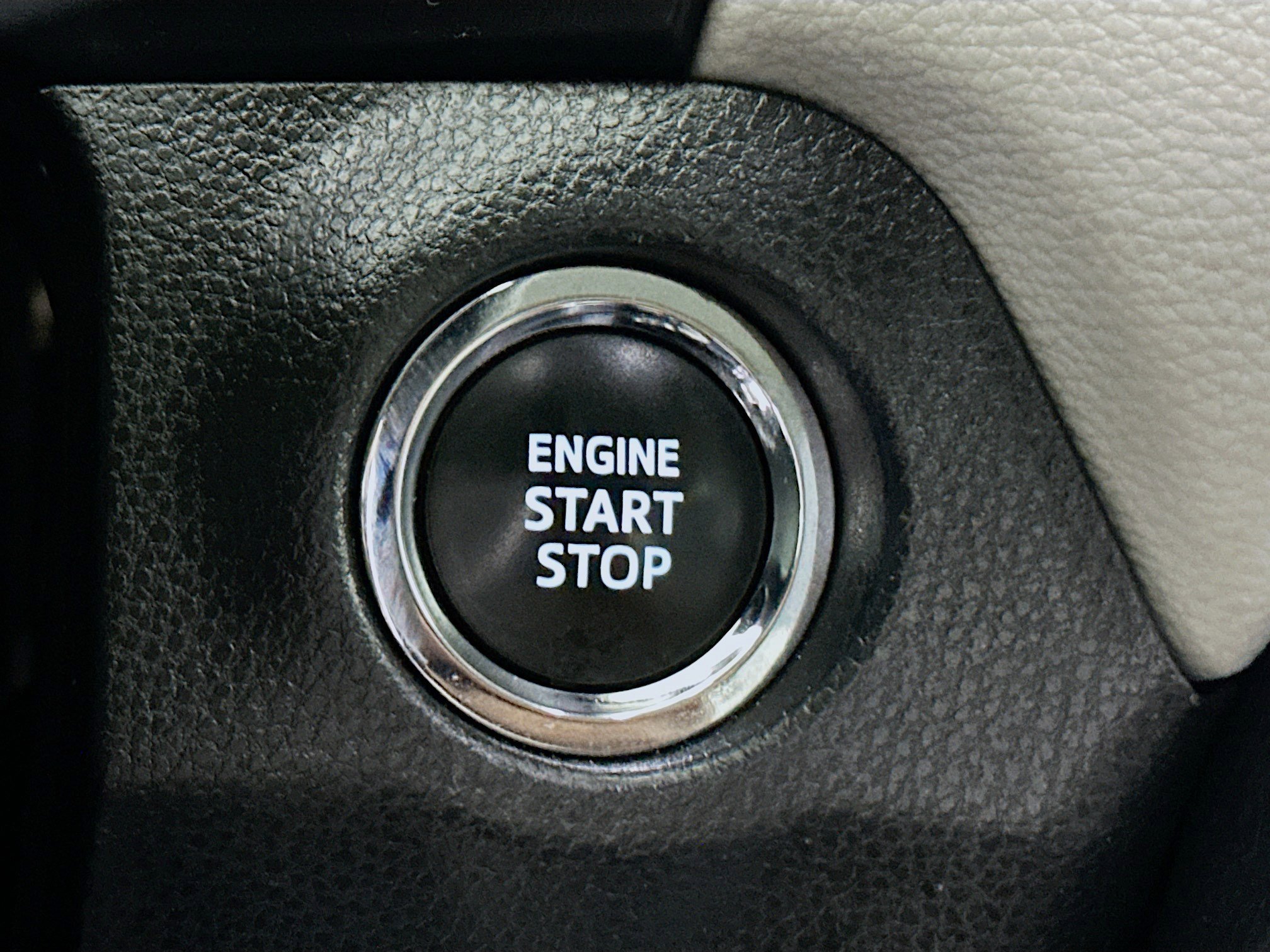 Used 2025 Midnight Black Metallic Toyota XLE image 20