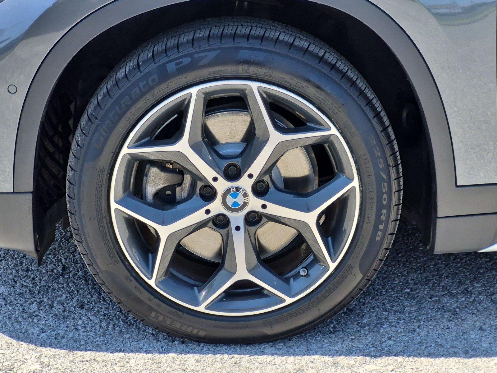 Used 2018 Mineral Gray Metallic BMW xDrive28i image 10