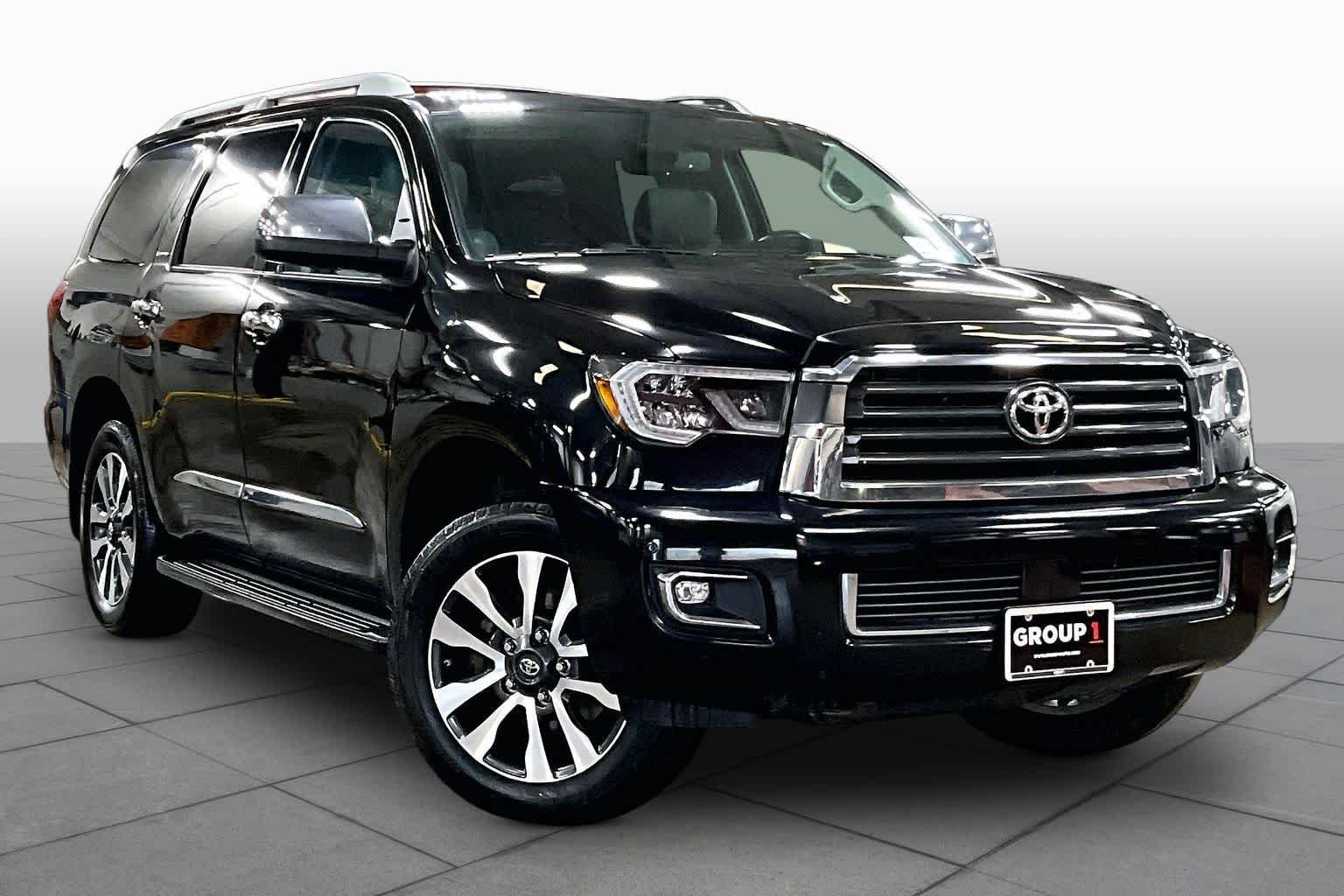 Used 2018 Midnight Black Metallic Toyota Limited image 3