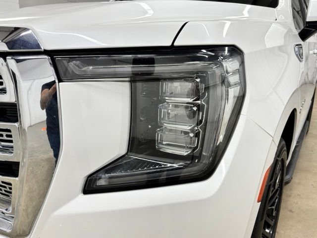 Used 2021 White GMC SLT image 9