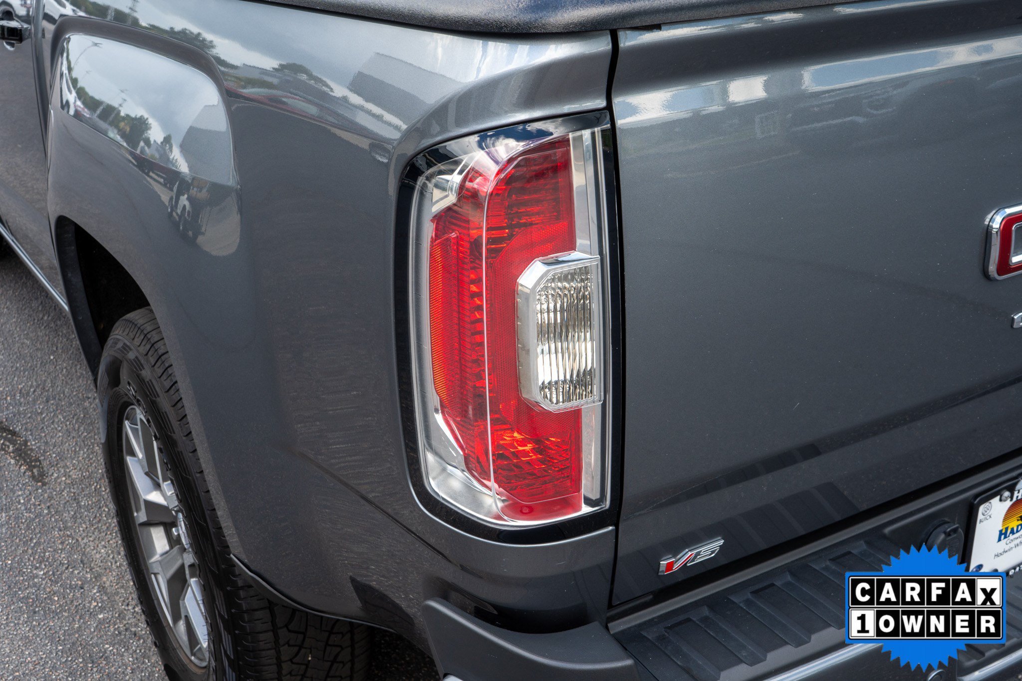 Used 2021 Satin Steel Metallic GMC 4WD AT4 w/Leather image 10