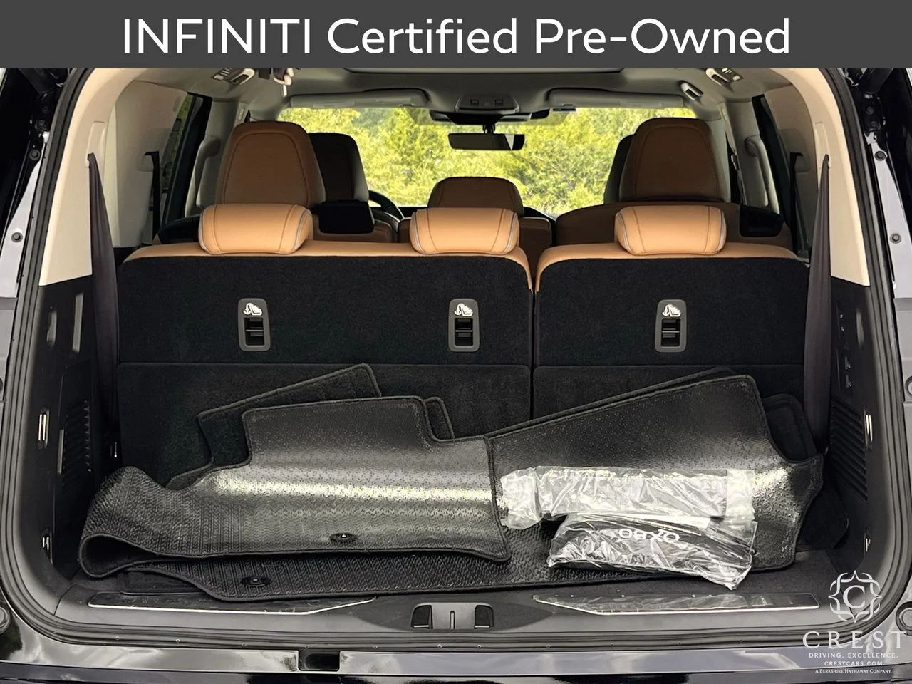Certified Used 2026 Black Obsidian INFINITI LUXE image 32