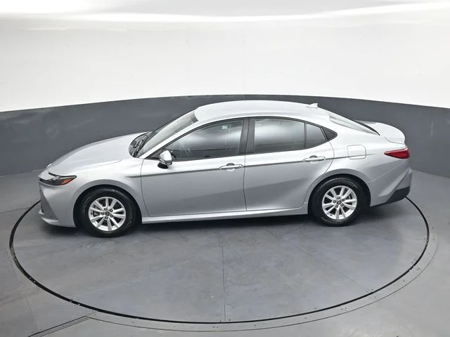 Used 2025 Silver Toyota LE image 27