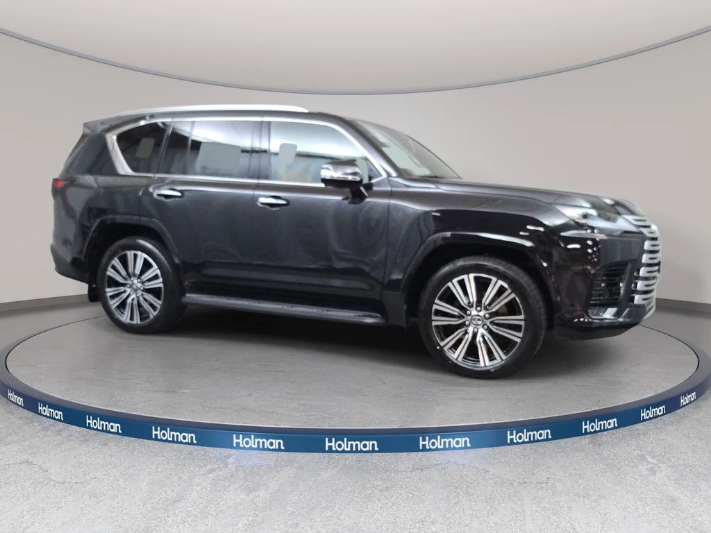 New 2026 Black Lexus 600 Luxury image 3
