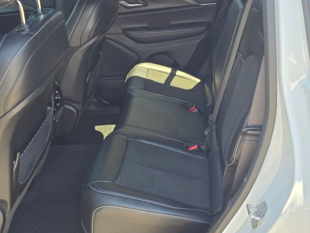 Used 2025 White Jeep Altitude X image 12