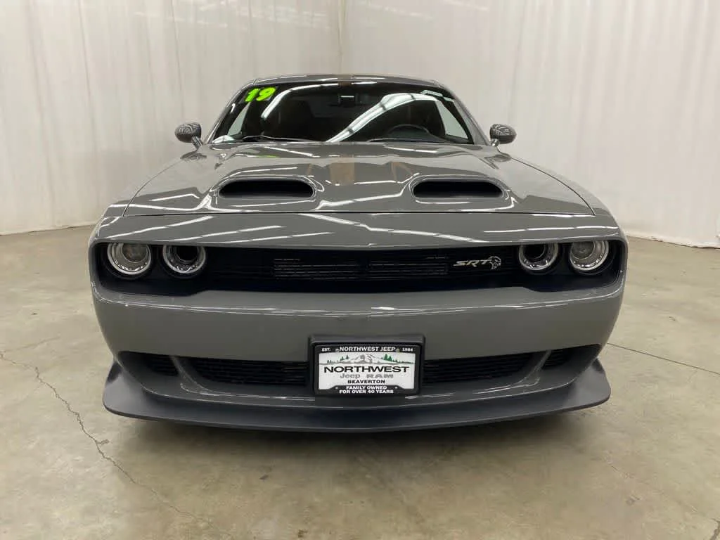 Used 2019 Destroyer Gray Clearcoat Dodge SRT Hellcat Redeye image 9