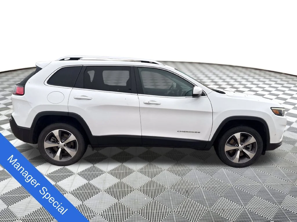 Used 2021 Bright White Clearcoat Jeep Limited image 7