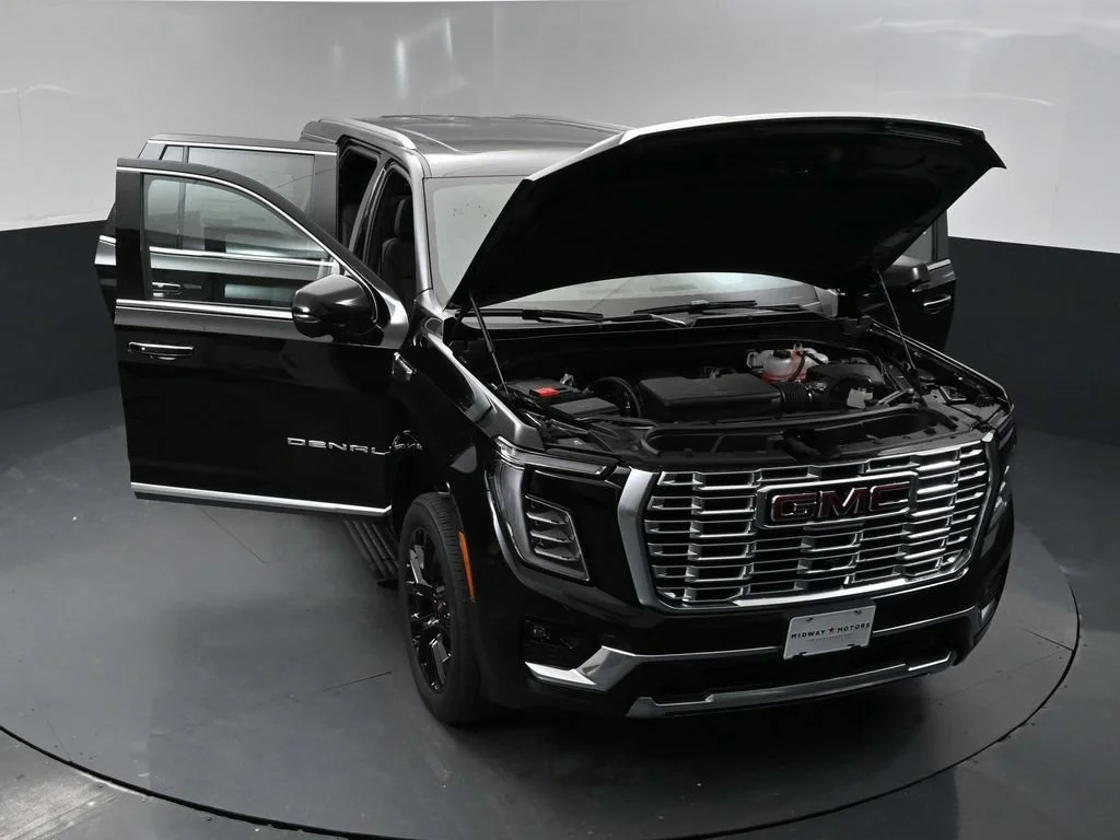 2026 GMC Yukon Denali - Photo 40