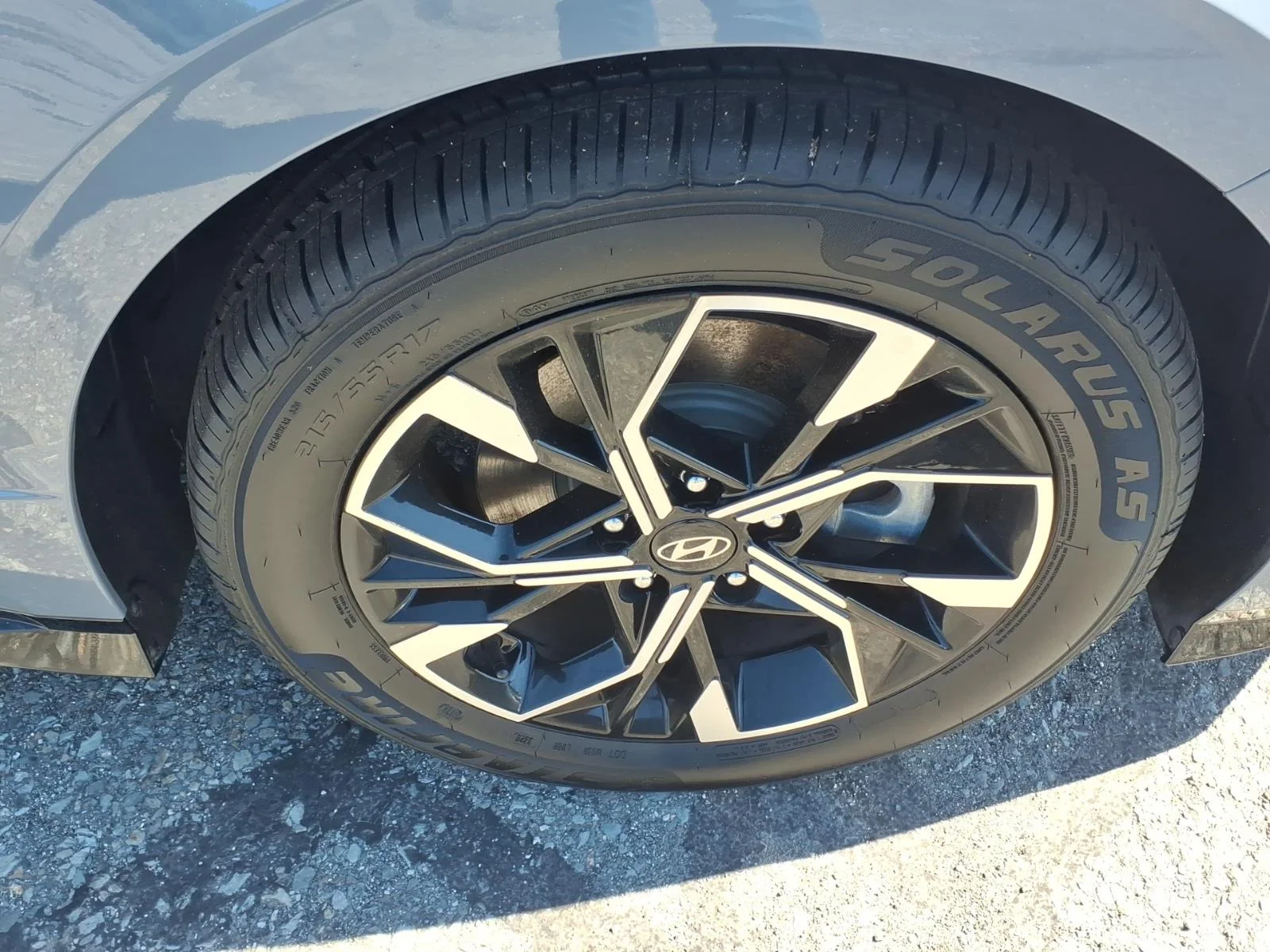 Used 2025 Blue Hyundai SEL image 10
