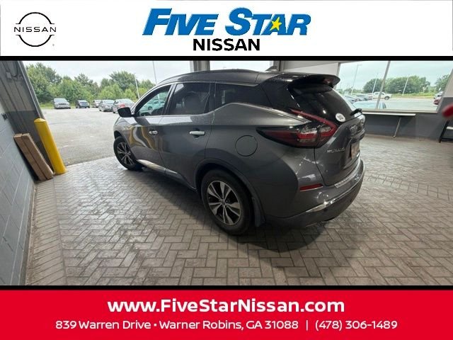 Used 2020 Gray Nissan SV image 18
