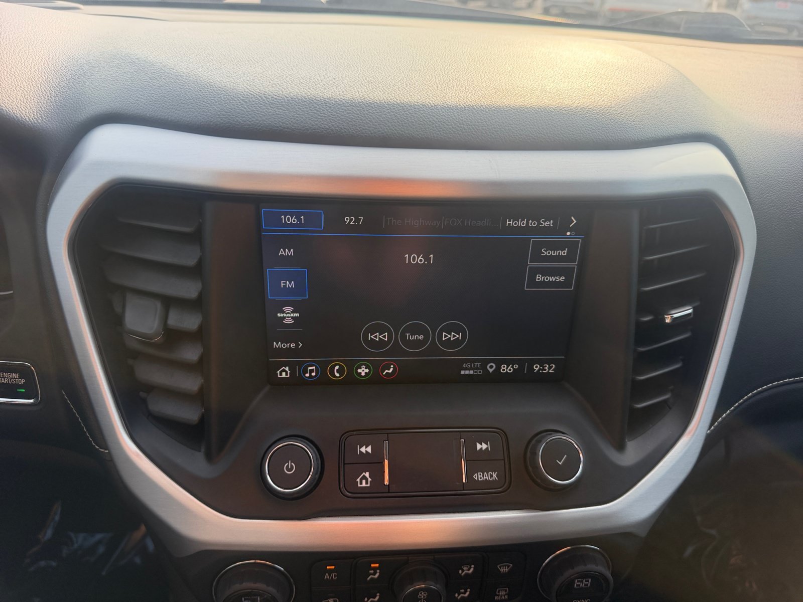 Used 2022 Light Stone Metallic GMC SLE image 15