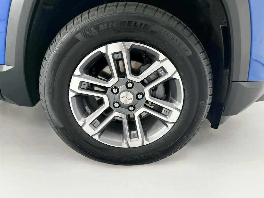 Used 2025 Rapids Metallic GMC Elevation image 30