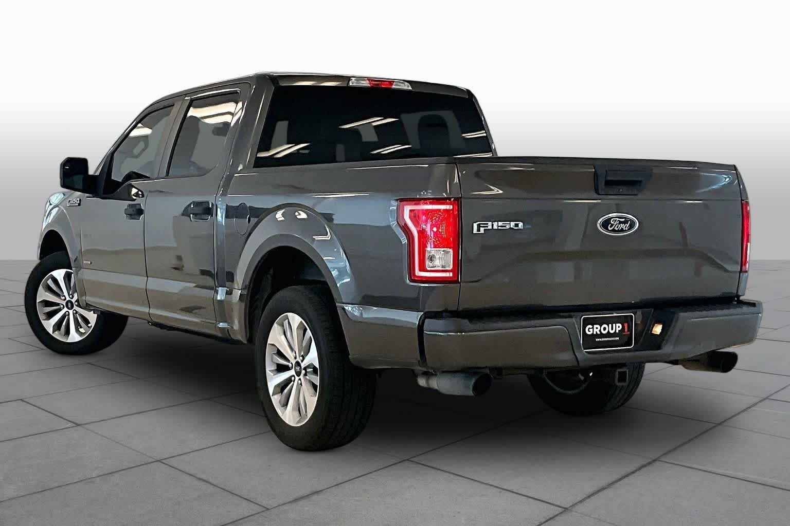 Used 2017 Magnetic Metallic Ford XL image 10