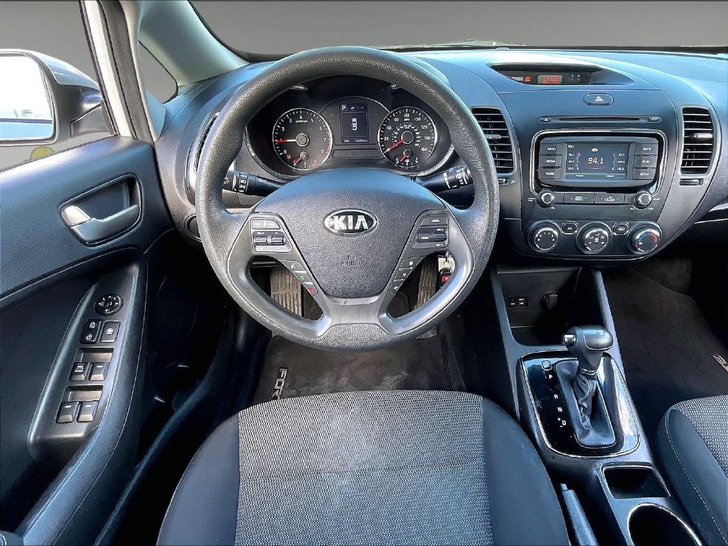 Used 2018 Silky Silver Kia LX image 16