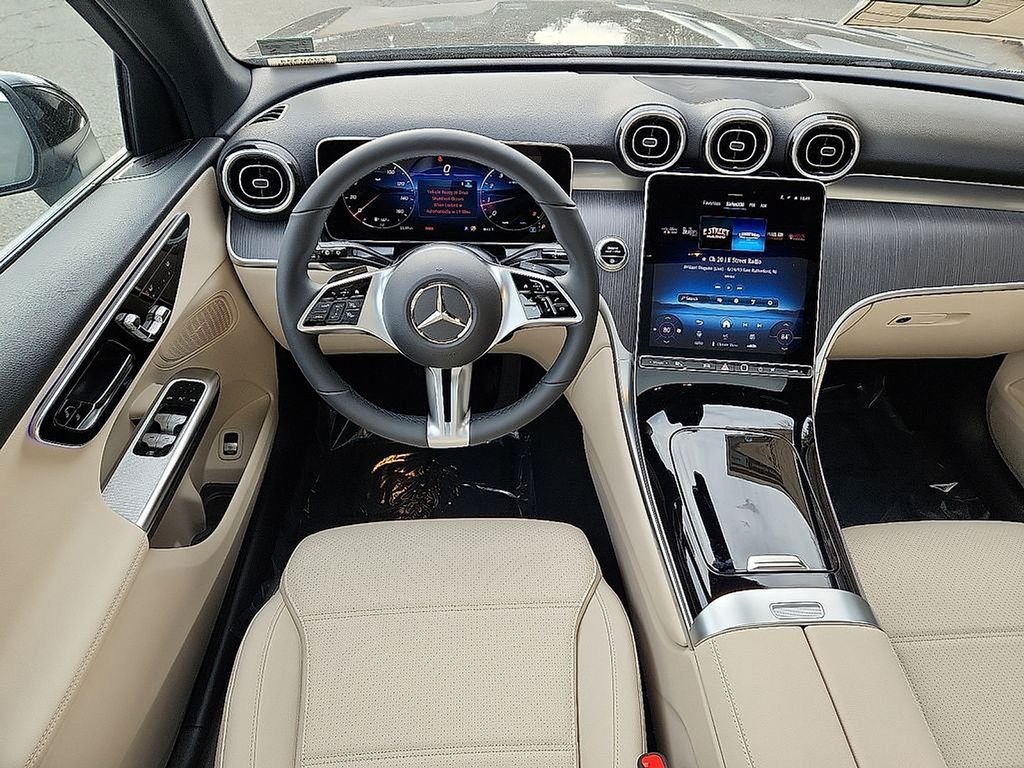 Used 2026 Black Mercedes-Benz GLC 300 image 7