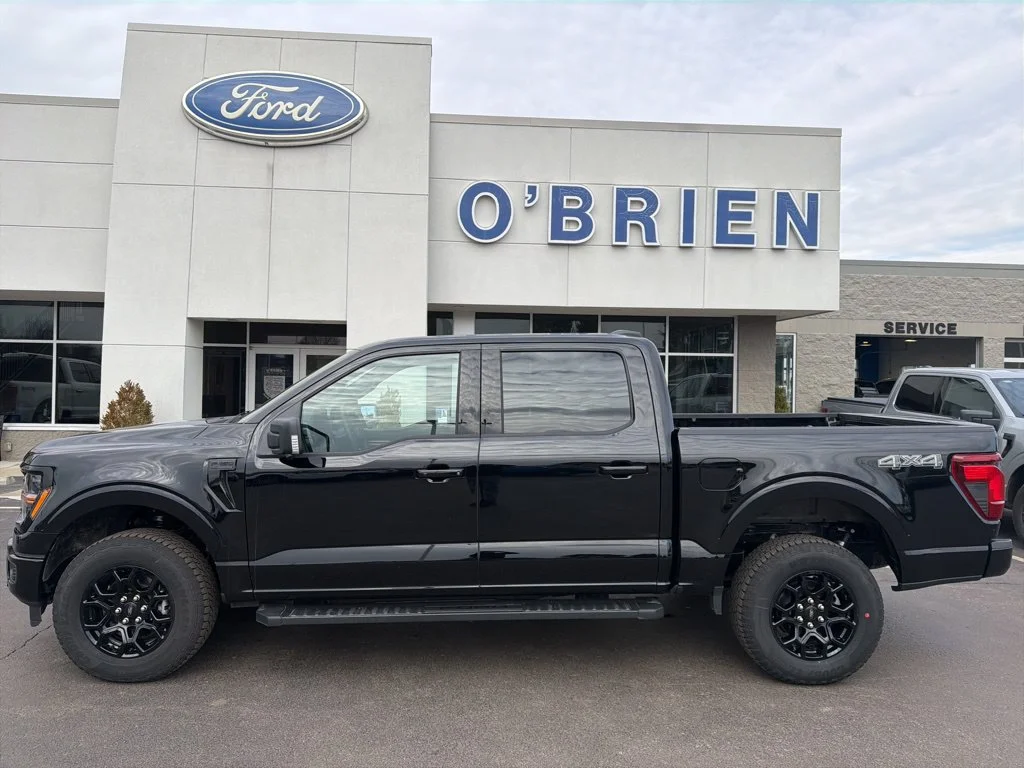 New 2026 Agate Black Metallic Ford XLT image 2