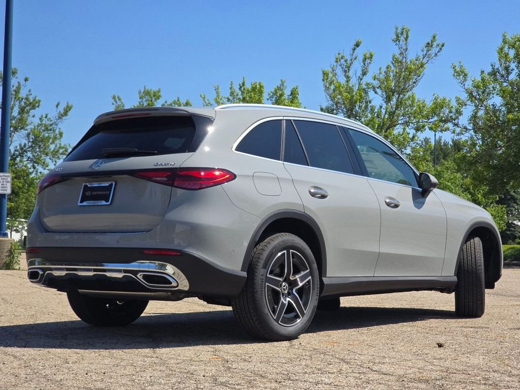 New 2026 MANUFAKTUR Alpine Grey Mercedes-Benz GLC 300 image 17