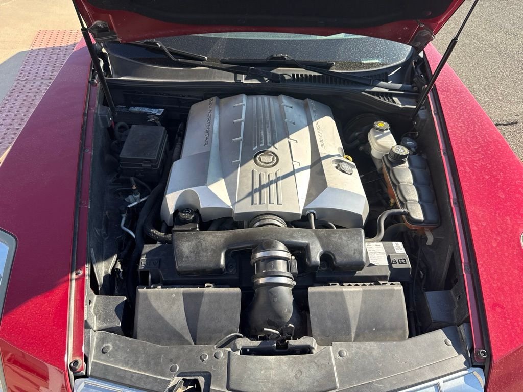 Used 2004 Red Cadillac Base image 6