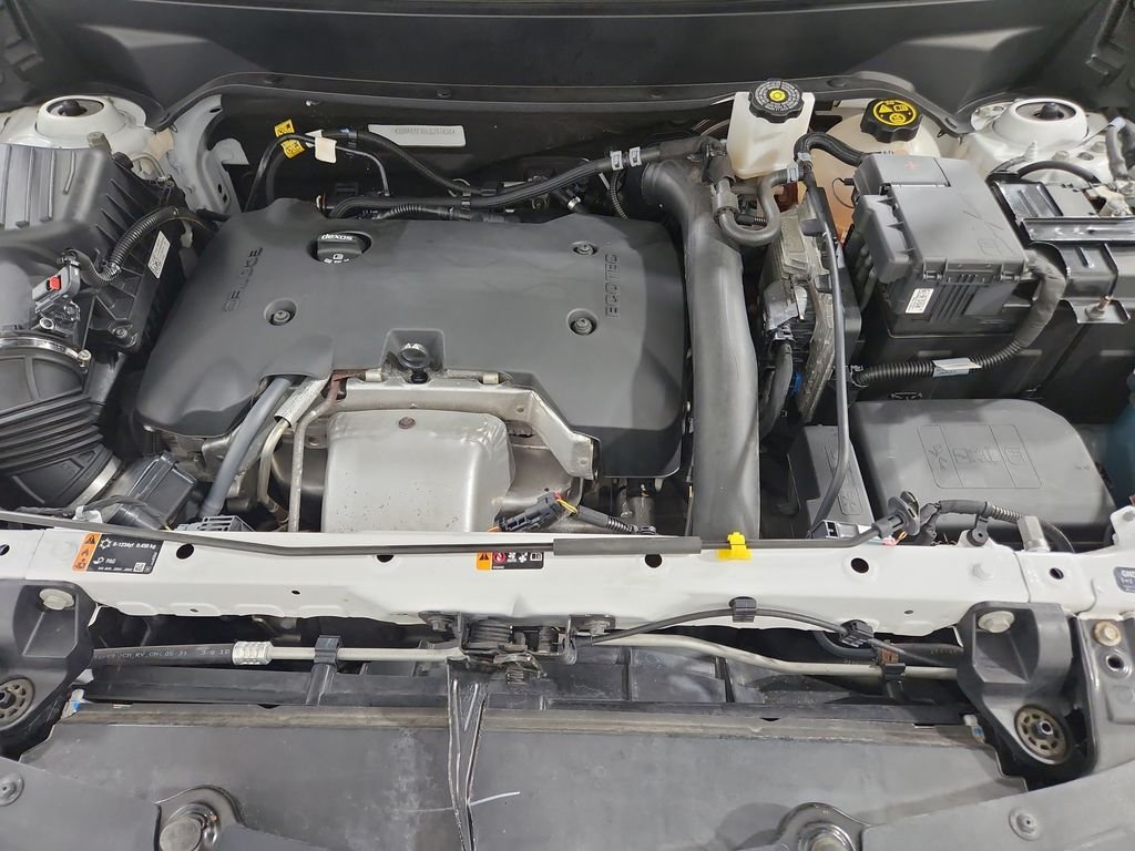Used 2020 Summit White Chevrolet Premier image 23