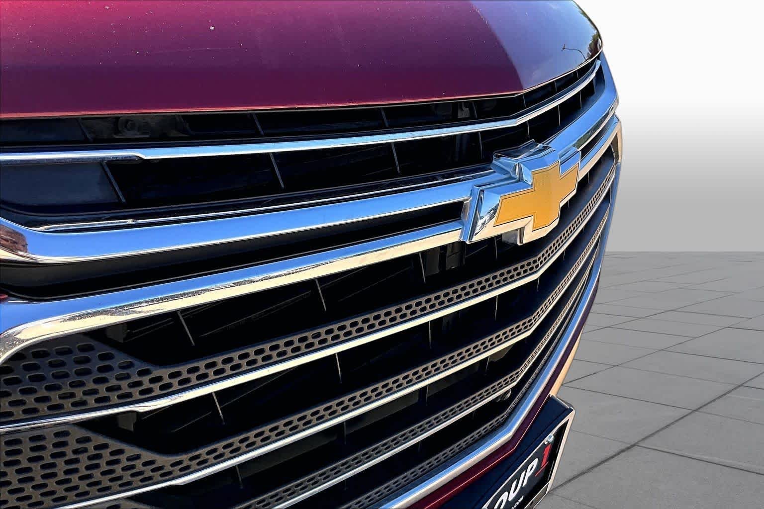 Used 2018 Cajun Red Tintcoat Chevrolet LT Leather image 27