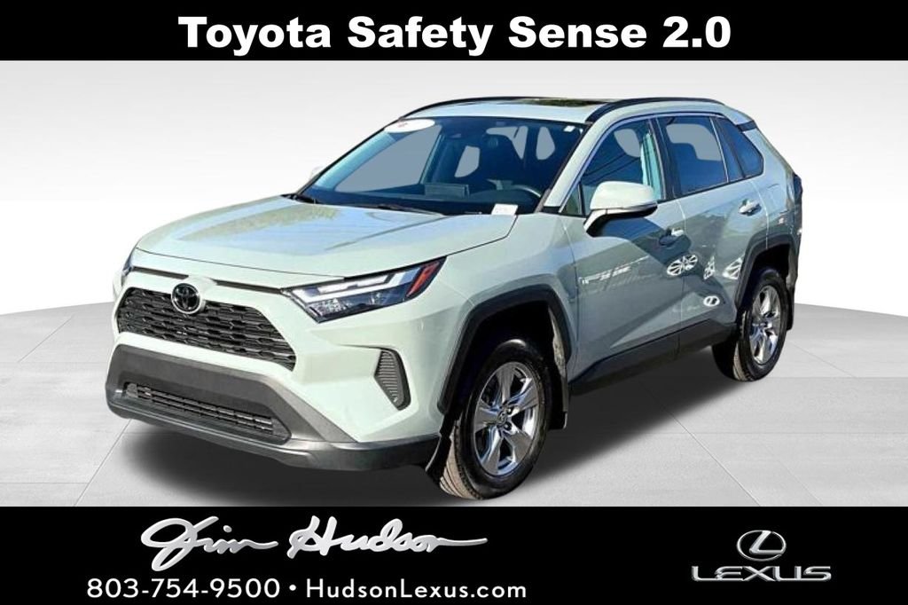 2022 Toyota RAV4 XLE