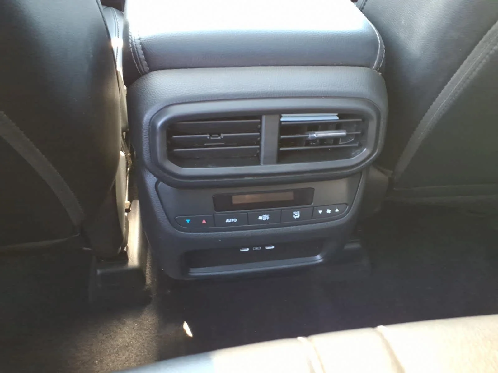 2024 Honda Pilot Touring - Photo 12