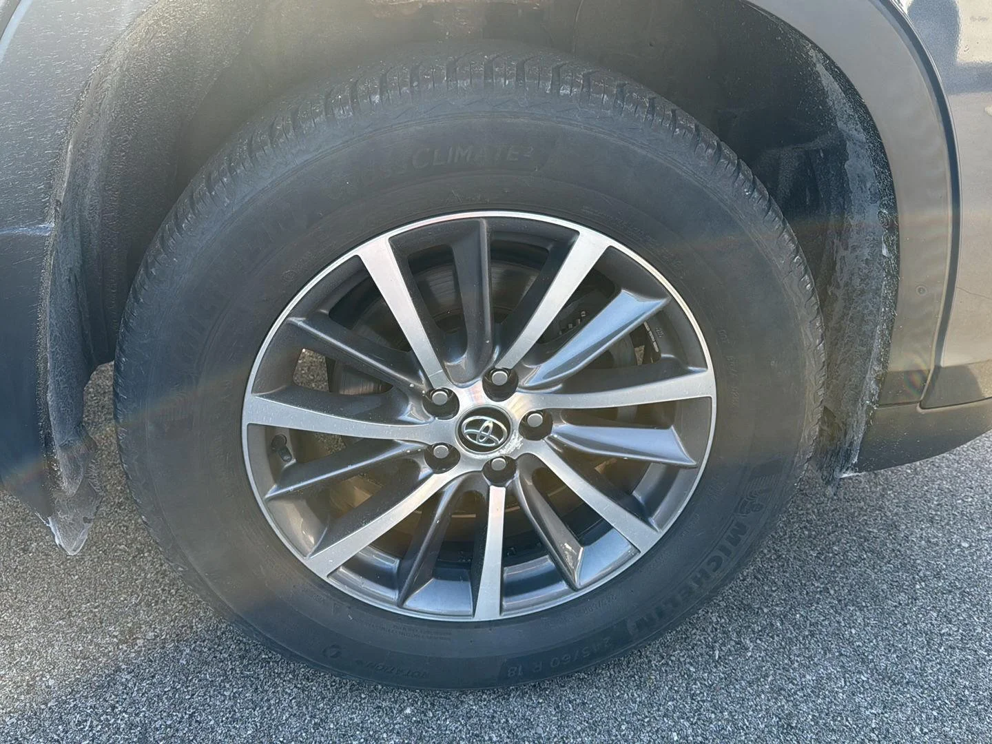 Used 2017 Shoreline Blue Pearl Toyota XLE image 15