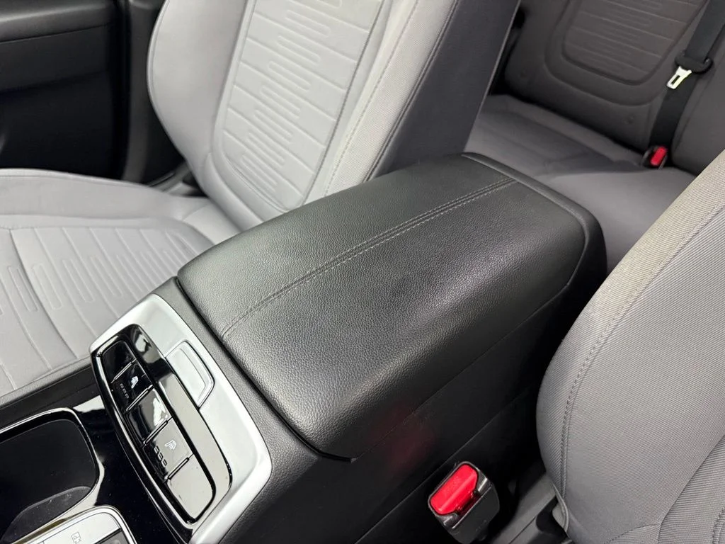 Used 2024 Black Hyundai SEL image 24