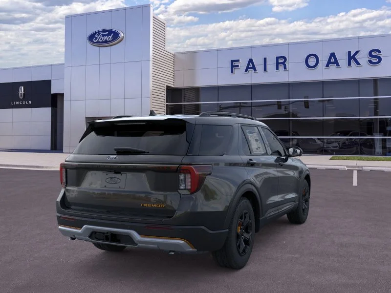 New 2026 Agate Black Metallic Ford Tremor image 31