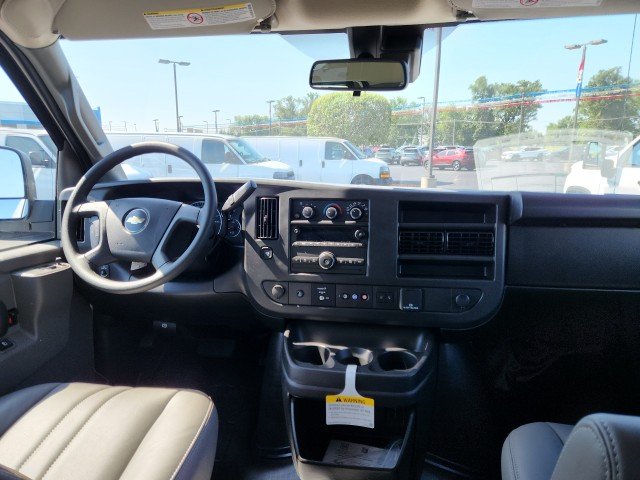 2025 Chevrolet Express Cargo Work Van - Photo 12