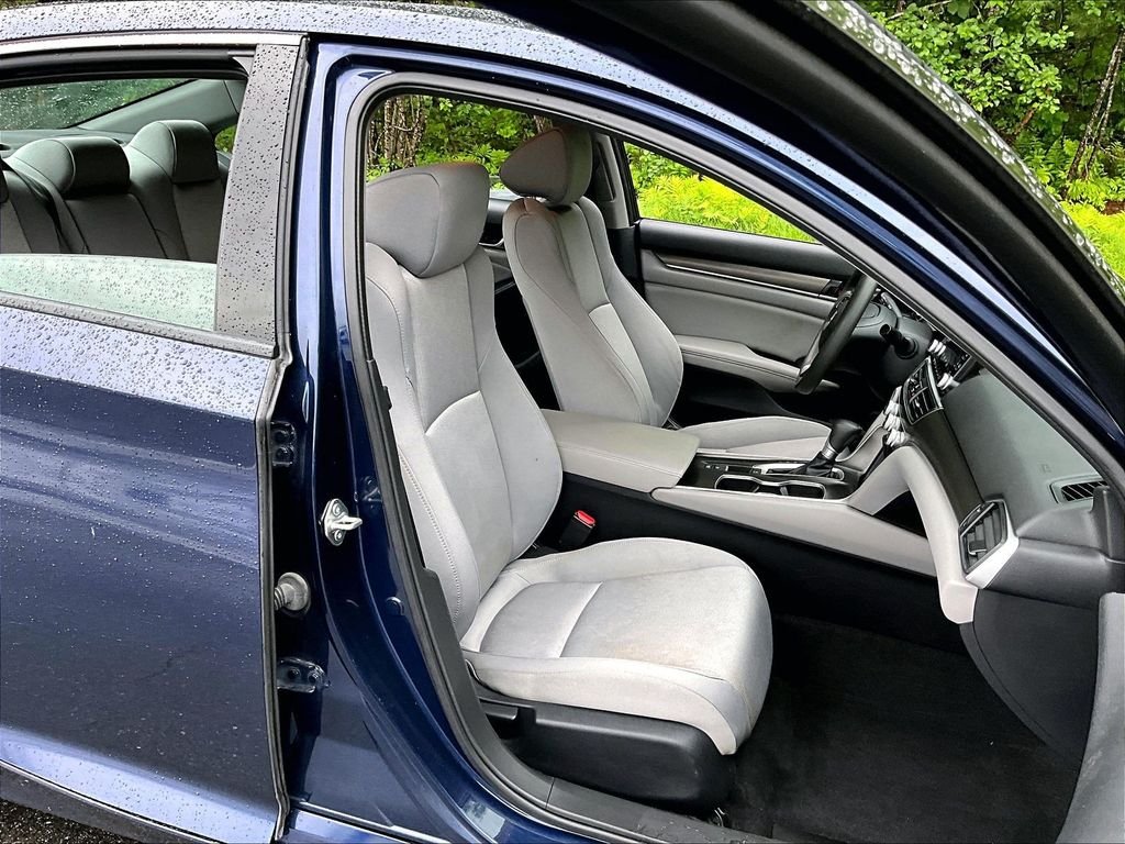 Used 2019 Blue Honda LX image 11