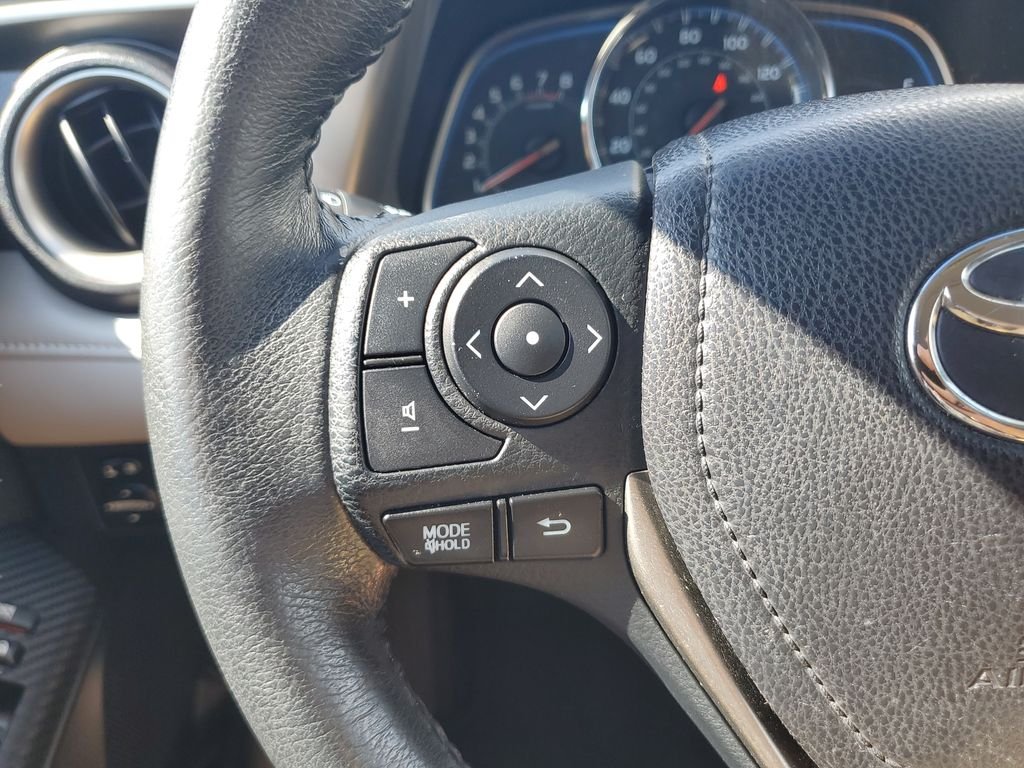 Used 2015 Gray Toyota Limited image 24